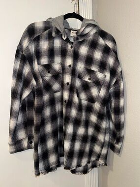 Black & White Plaid Hooded Flannel Shirt Jacket